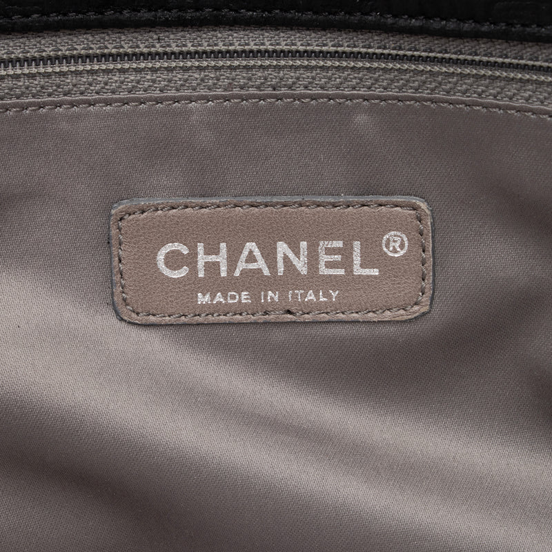 Chanel Quilted Coated Canvas Le Marais Ligne Flap Bag (SHF-oc9sFy)
