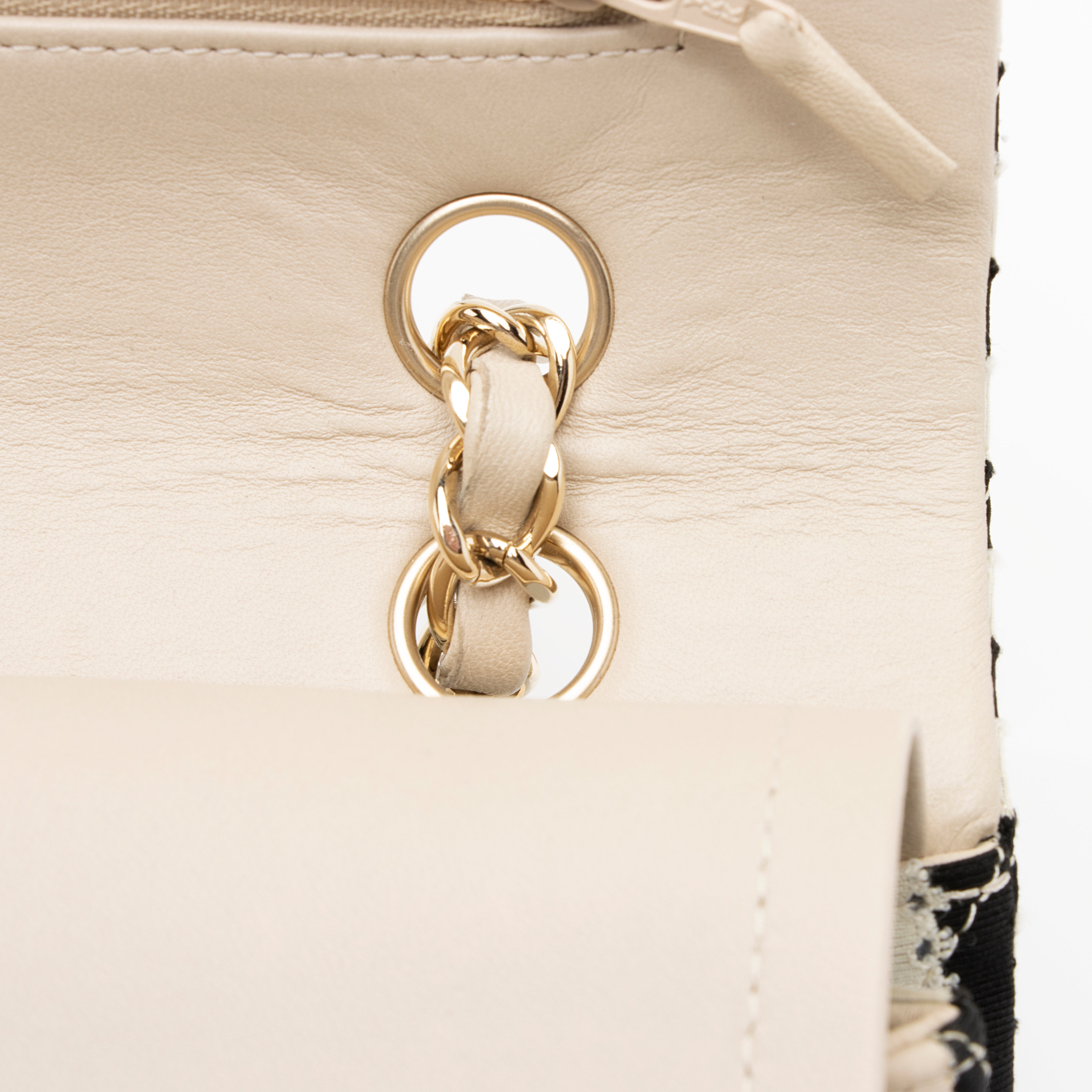 Chanel Quilted Jersey Pearl Coco Sailor Medium Flap Bag (SHF-23372)