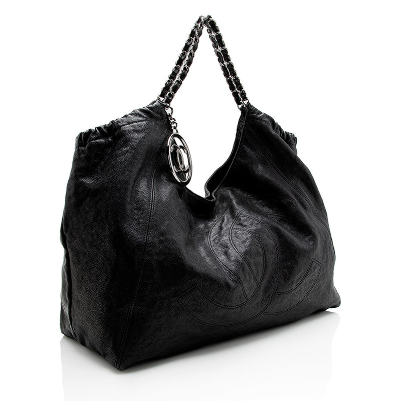 Chanel Quilted Leather CC Charm Hobo (SHF-15325)