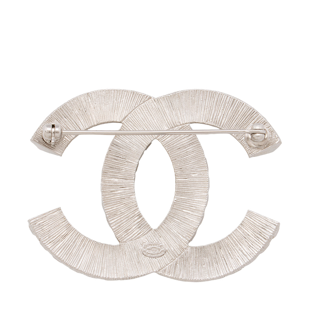 chanel cc brooch pins for women