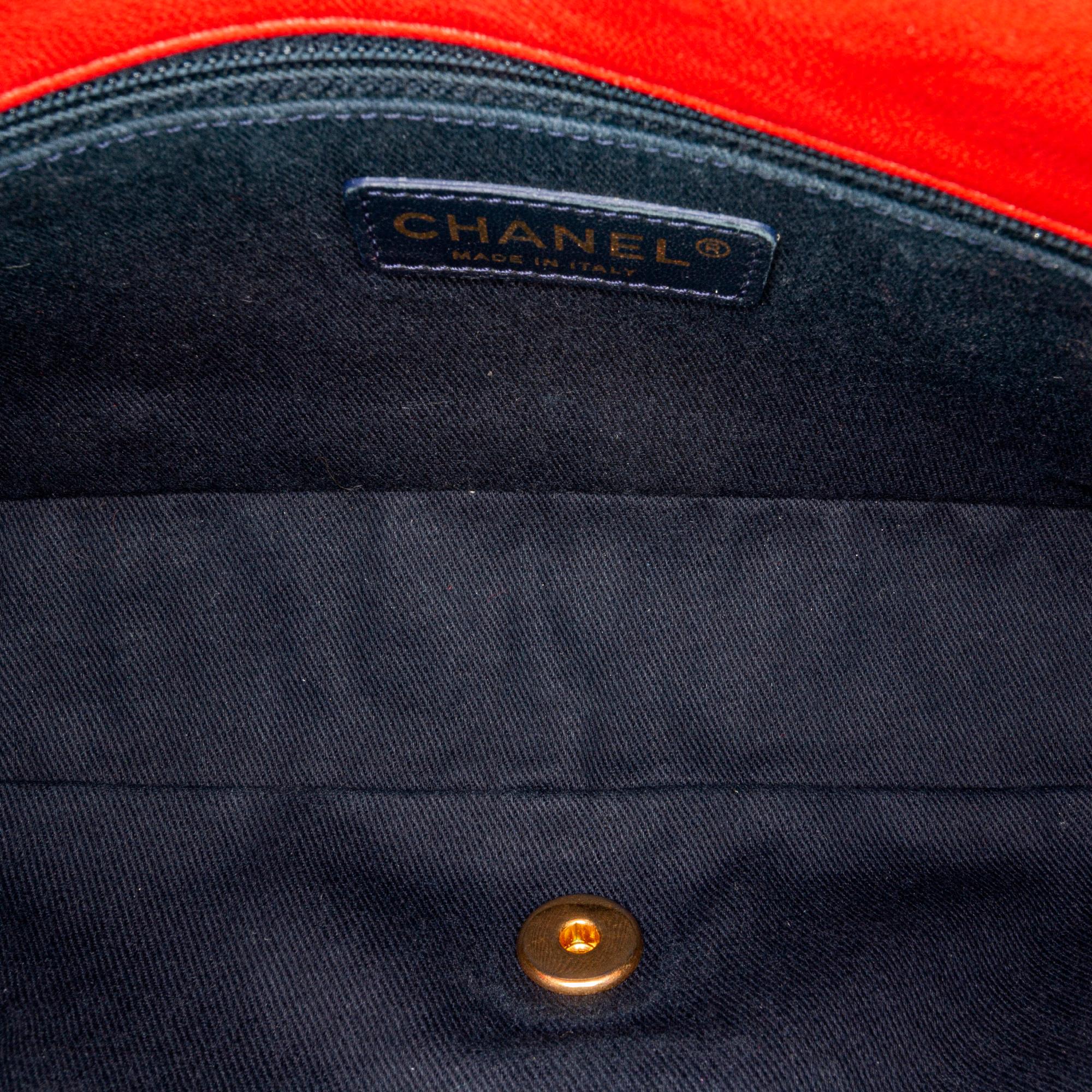 Chanel Surpique Chevron Flap Bag (SHG-33645)