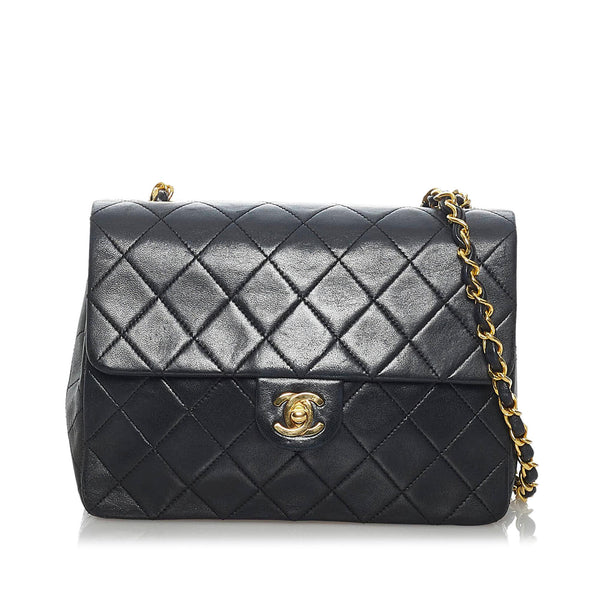 Chanel Timeless CC Lambskin Leather Flap Bag (SHG-35144)