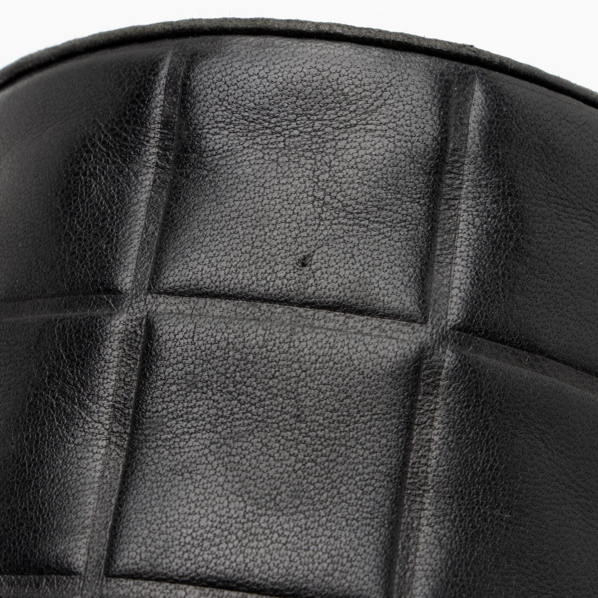 Chanel Vintage Lambskin CC Chocolate Bar Cosmetic Pouch (SHF-Yt3PcN)