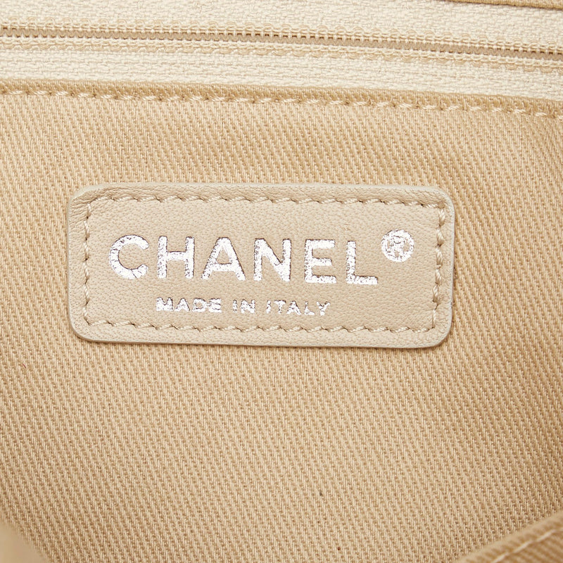 Chanel Wild Stitch CC Lambskin Leather Tote Bag (SHG-28432)