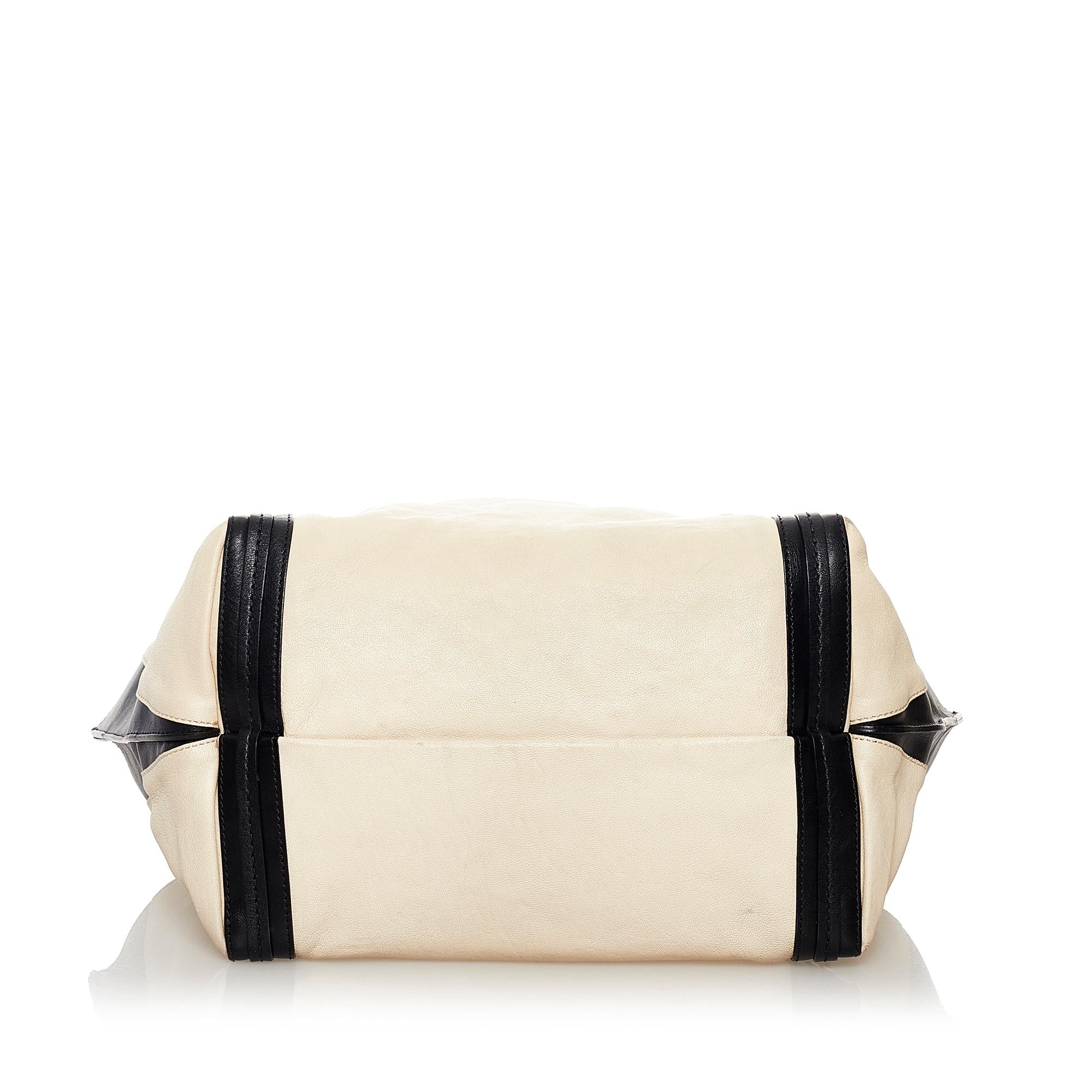 Chloe Allison Leather Tote Bag (SHG-32268)