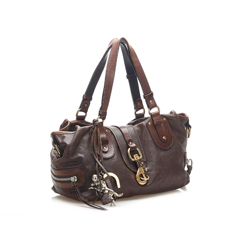 Chloe Leather Shoulder Bag (SHG-16388) – LuxeDH