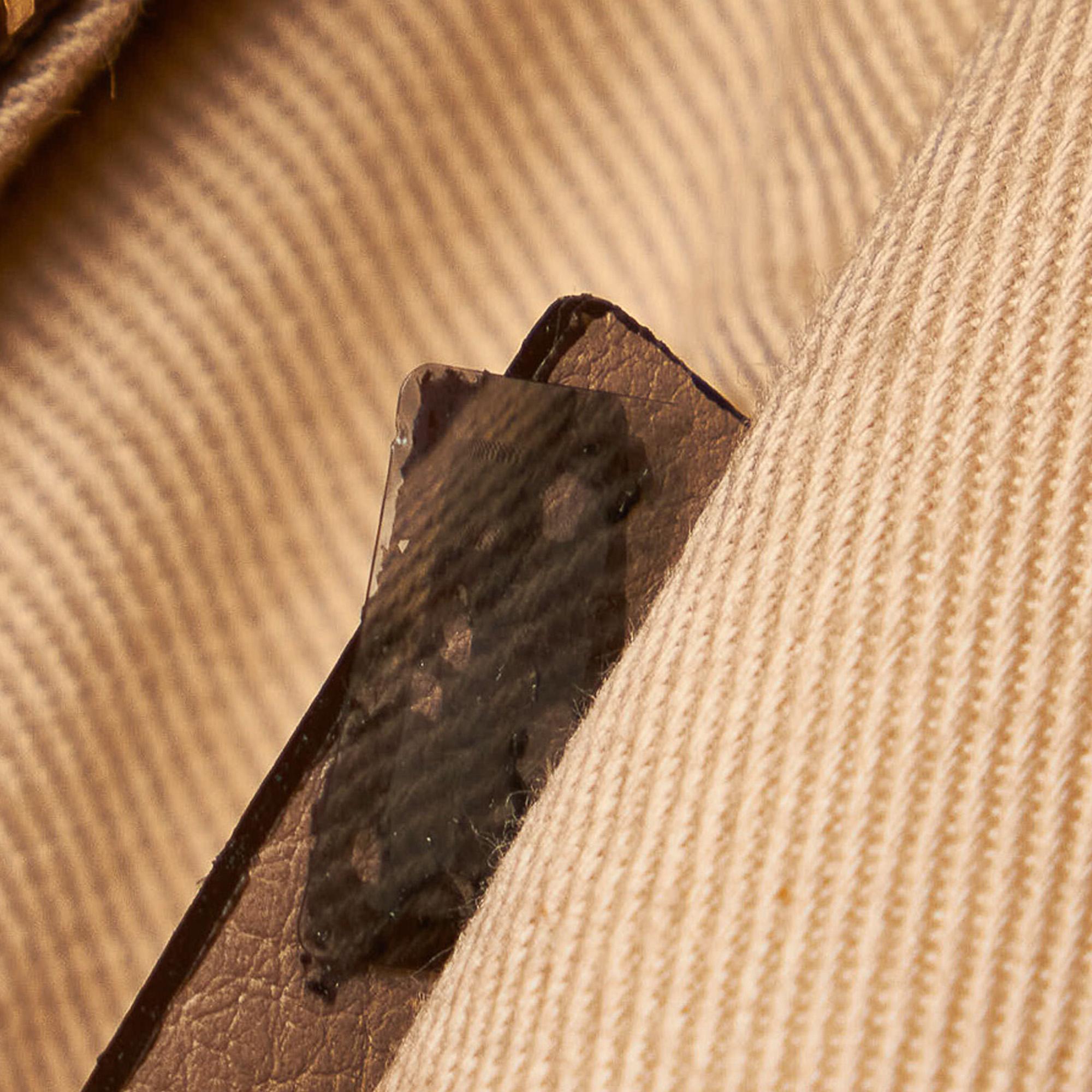 Chloe Milo Leather Tote Bag (SHG-32609)