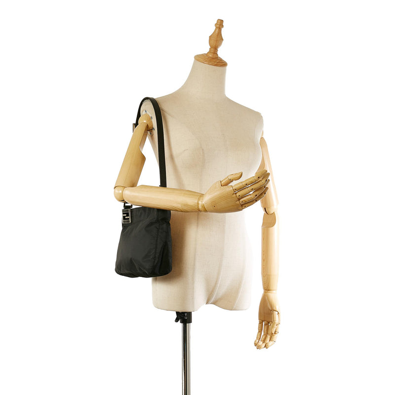 Fendi Canvas Shoulder Bag (SHG-31643)