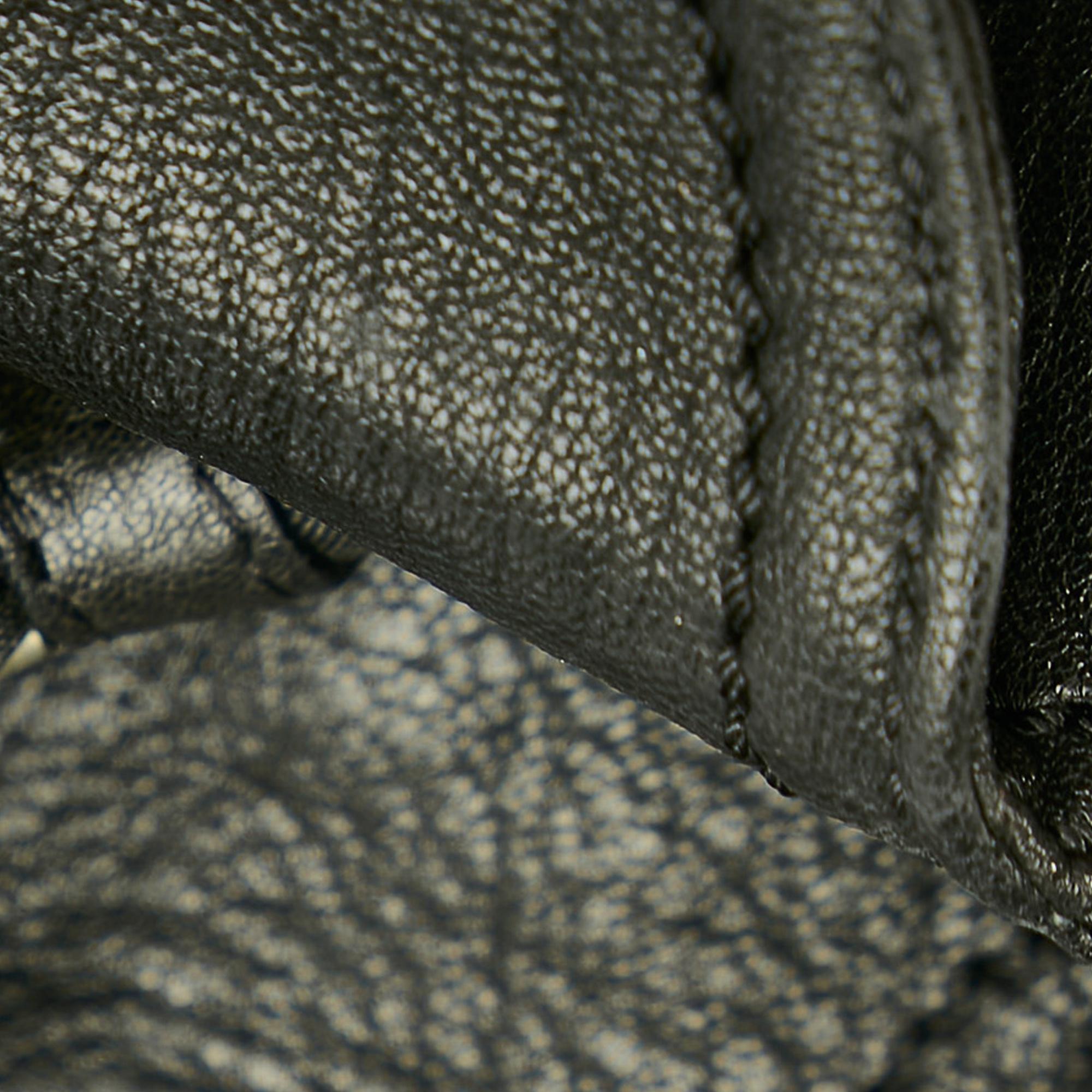 Fendi Leather Baguette (SHG-26236)