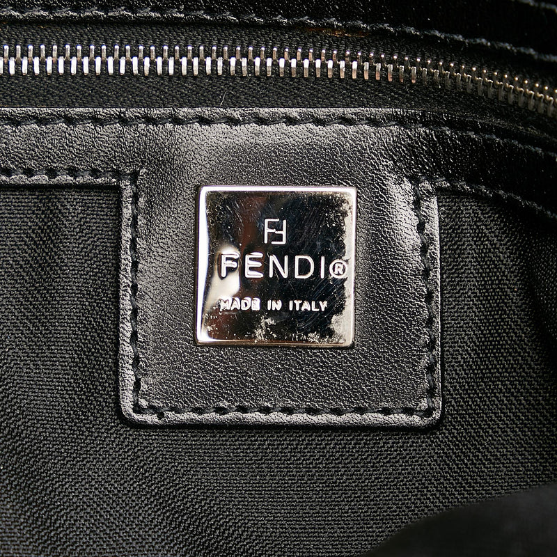 Fendi Nylon Shoulder Bag (SHG-27280)