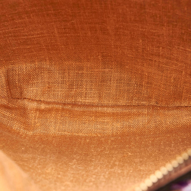 Fendi Oyster Leather Hobo Bag (SHG-27894)