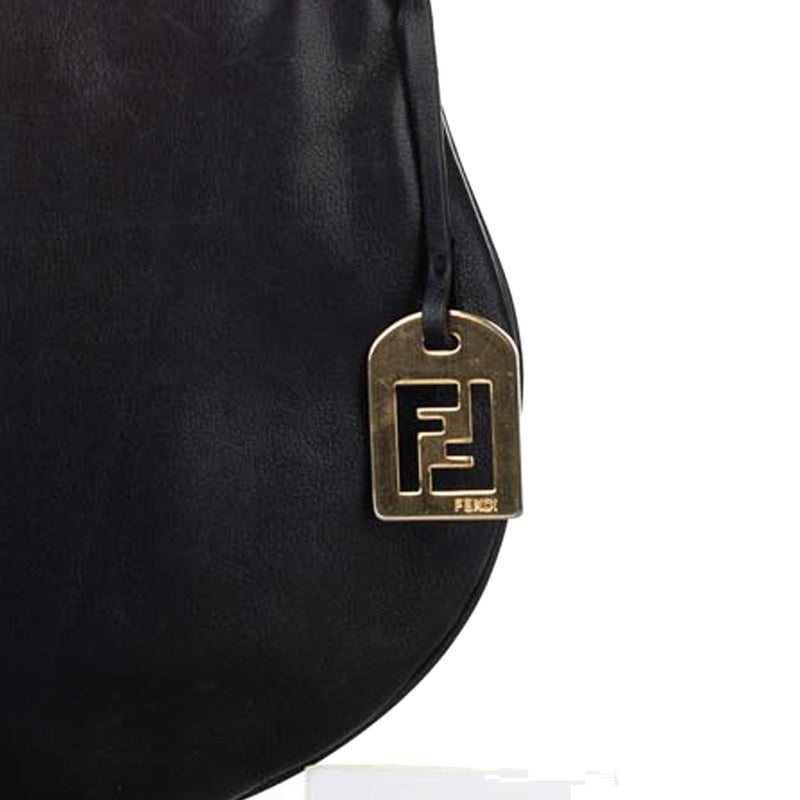 Fendi Oyster Leather Shoulder Bag (SHG-32336)