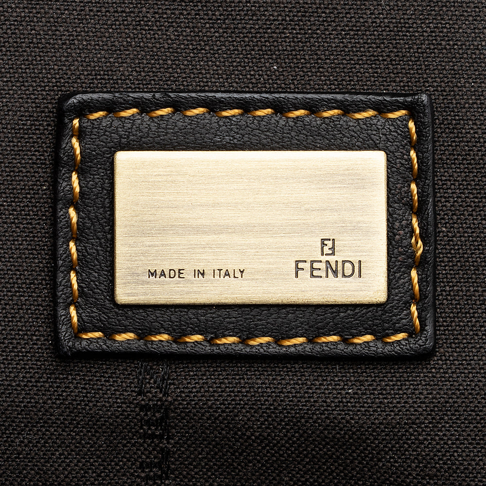 Fendi Patent Leather B Buckle Bag (SHF-19895)