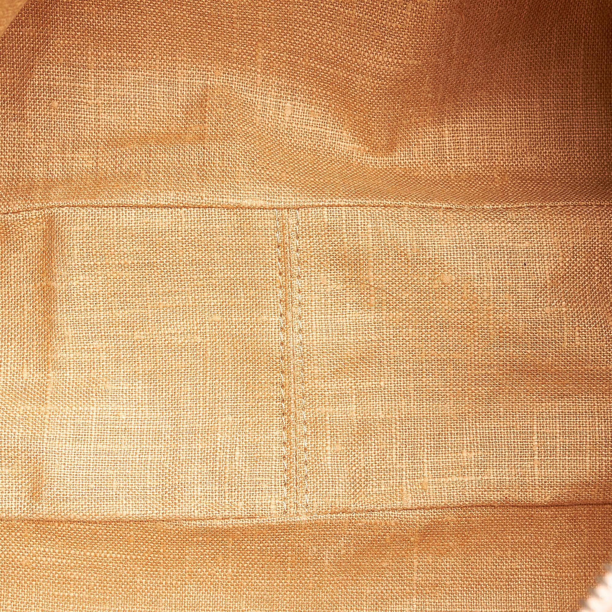 Fendi Selleria Leather Handbag (SHG-26621)