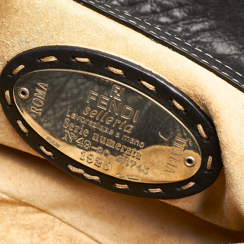 Fendi Selleria Leather Shoulder Bag (SHG-22496)