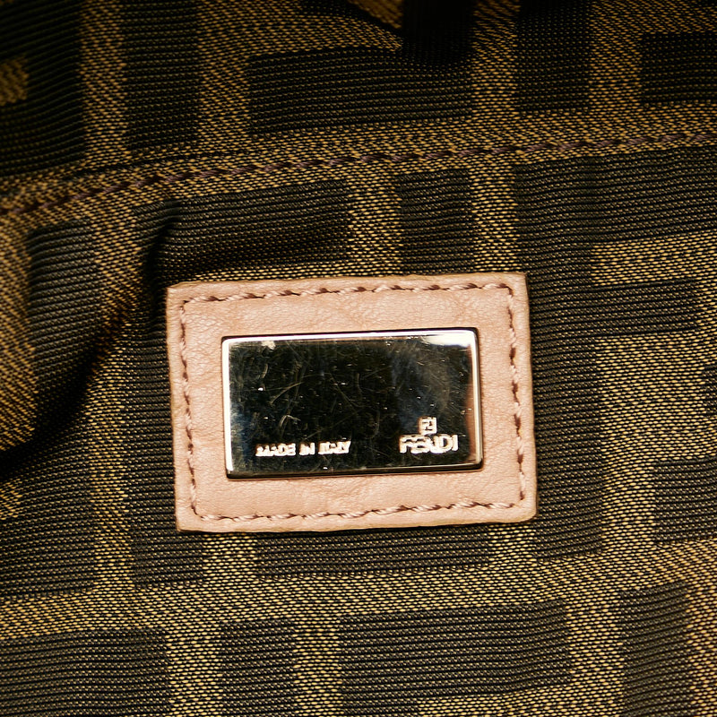 Fendi Spy Leather Handbag (SHG-36076)