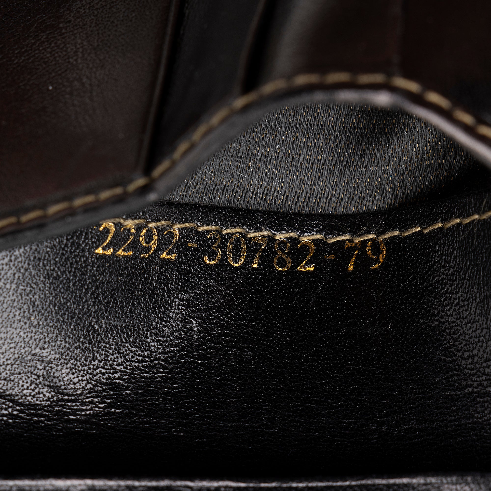 Fendi Vintage Zucca Kiss Lock French Wallet (SHF-J1Q6xA)