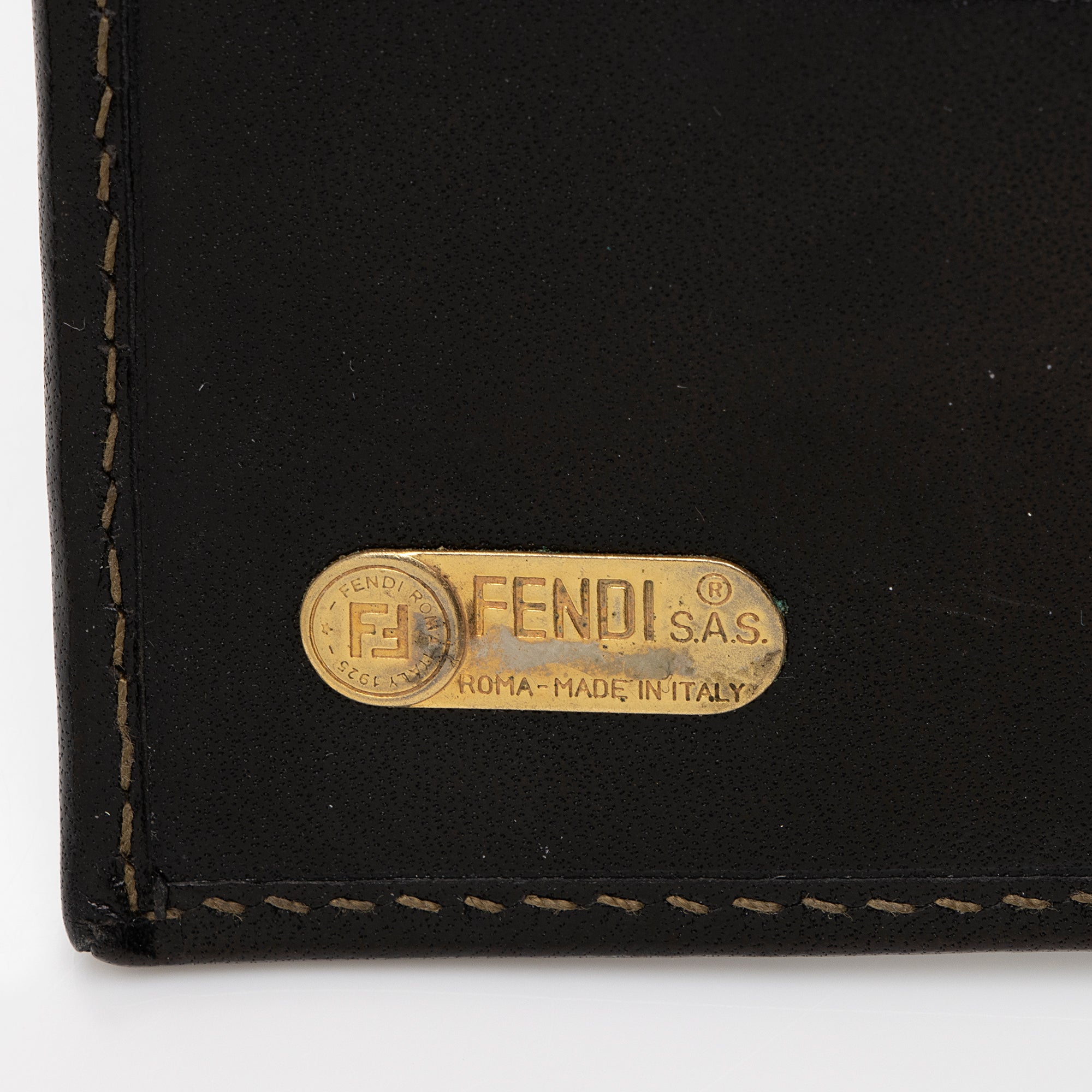 Fendi Vintage Zucca Kiss Lock French Wallet (SHF-J1Q6xA)