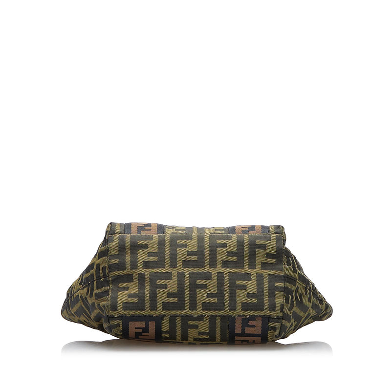 Fendi Triplette Clutch Bag (SHG-2bo599) – LuxeDH
