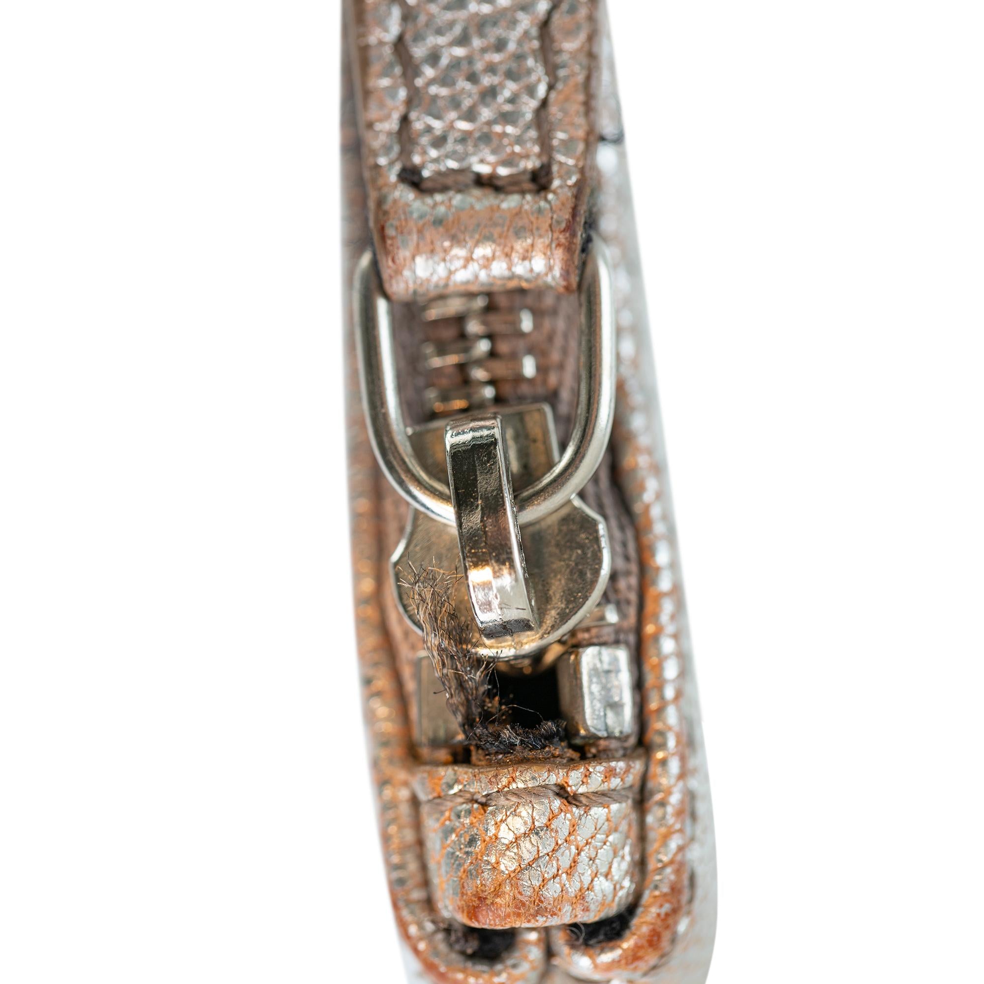 Givenchy Leather Clutch (SHG-31594)