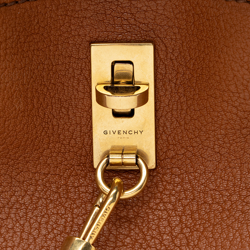 Givenchy Leather GV Bucket Bag (SHF-22089)