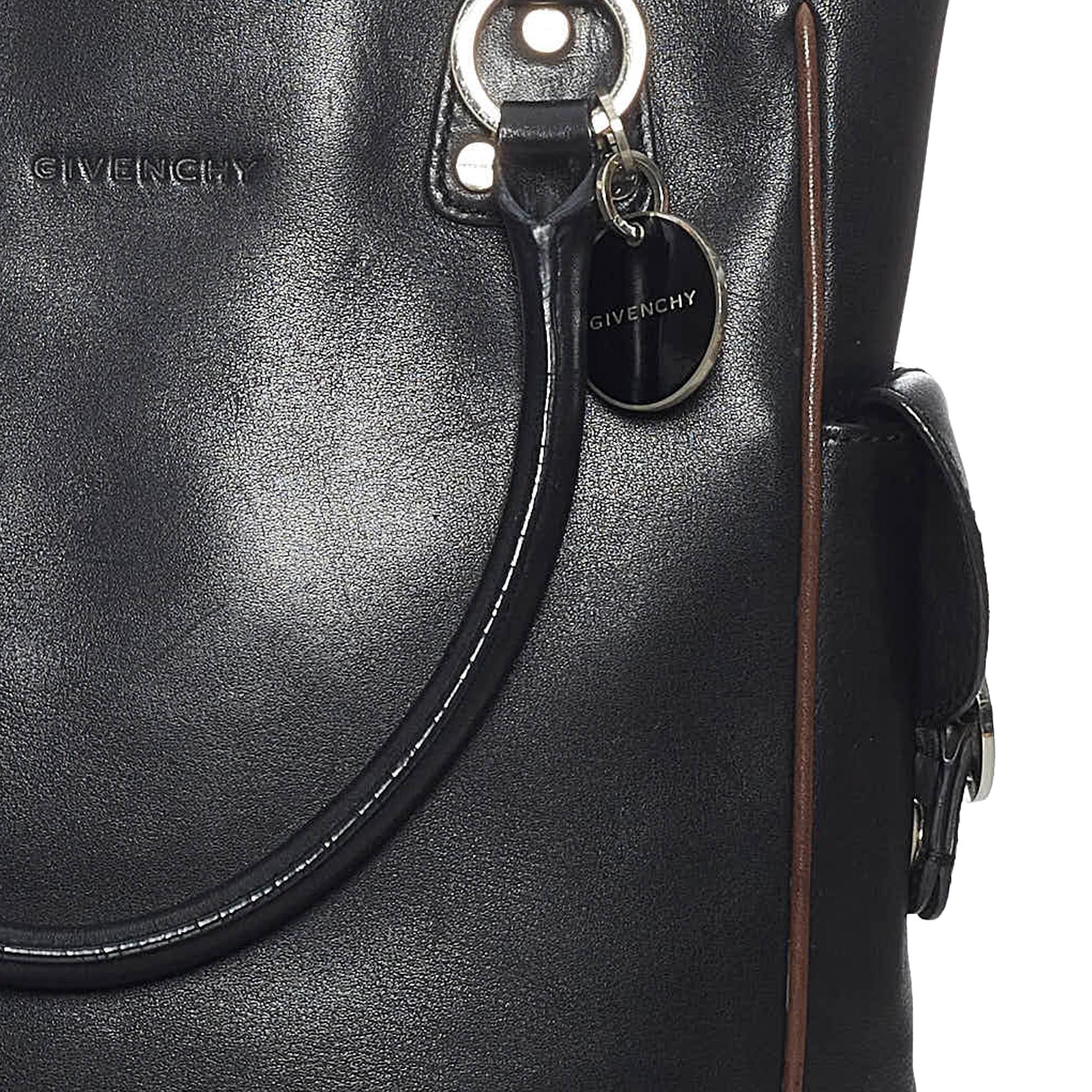Givenchy Leather Tote Bag (SHG-29617)