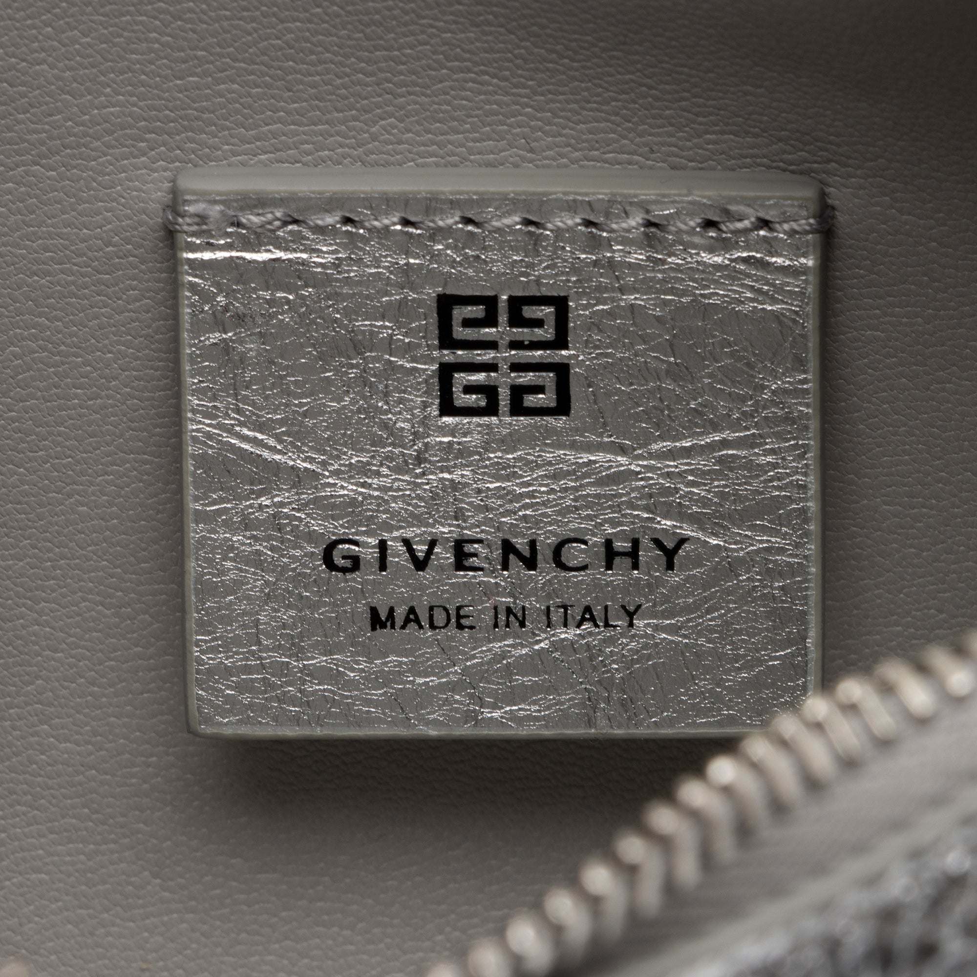 Givenchy Metallic Calfskin Moon Cut Out Mini G Cube Chain Bag (SHF-cJqTKf)