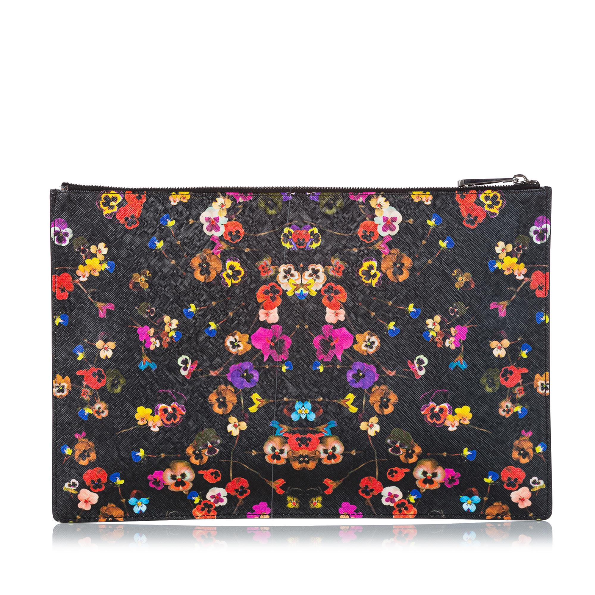 Givenchy Printed Leather Clutch Bag (SHG-24796)