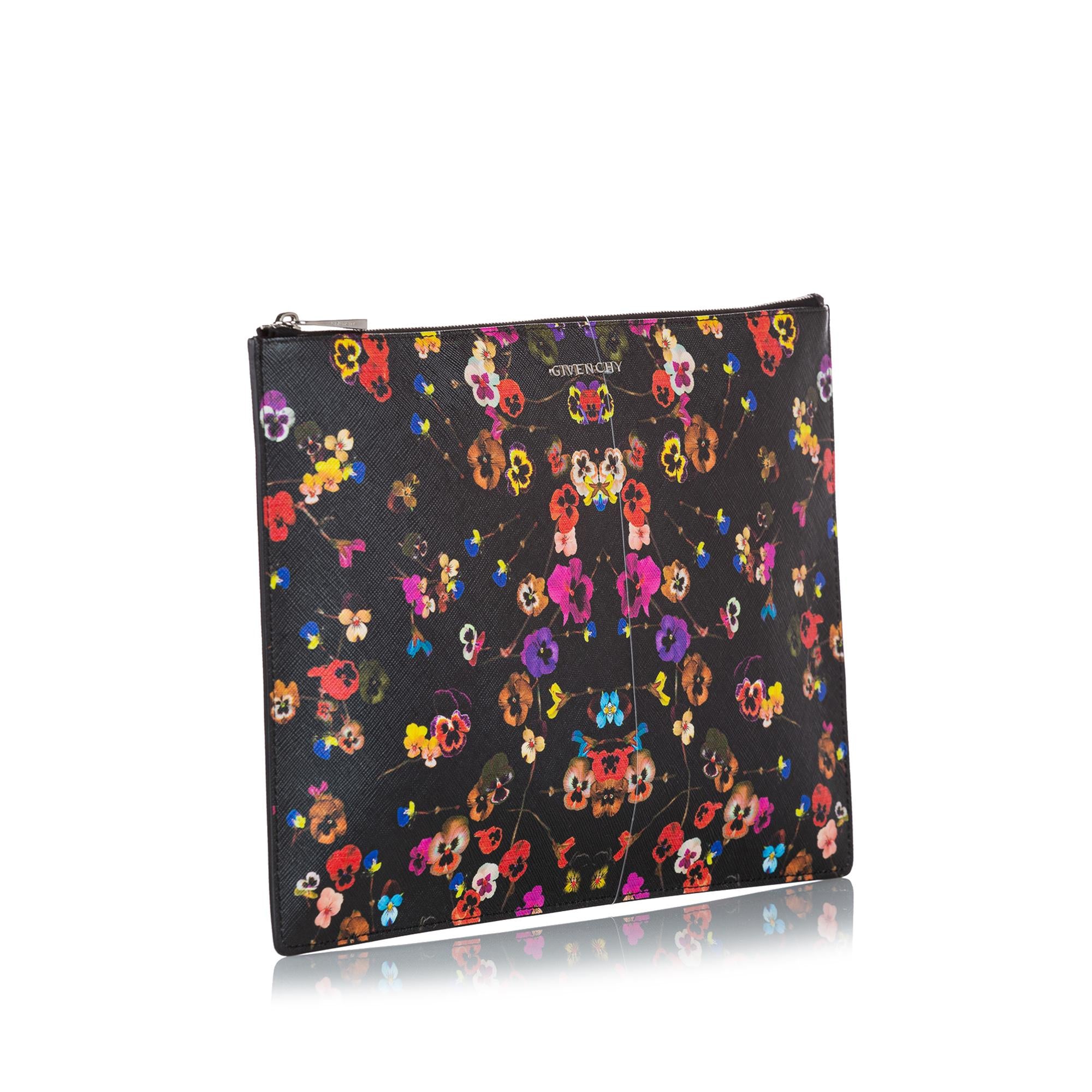 Givenchy Printed Leather Clutch Bag (SHG-24796)