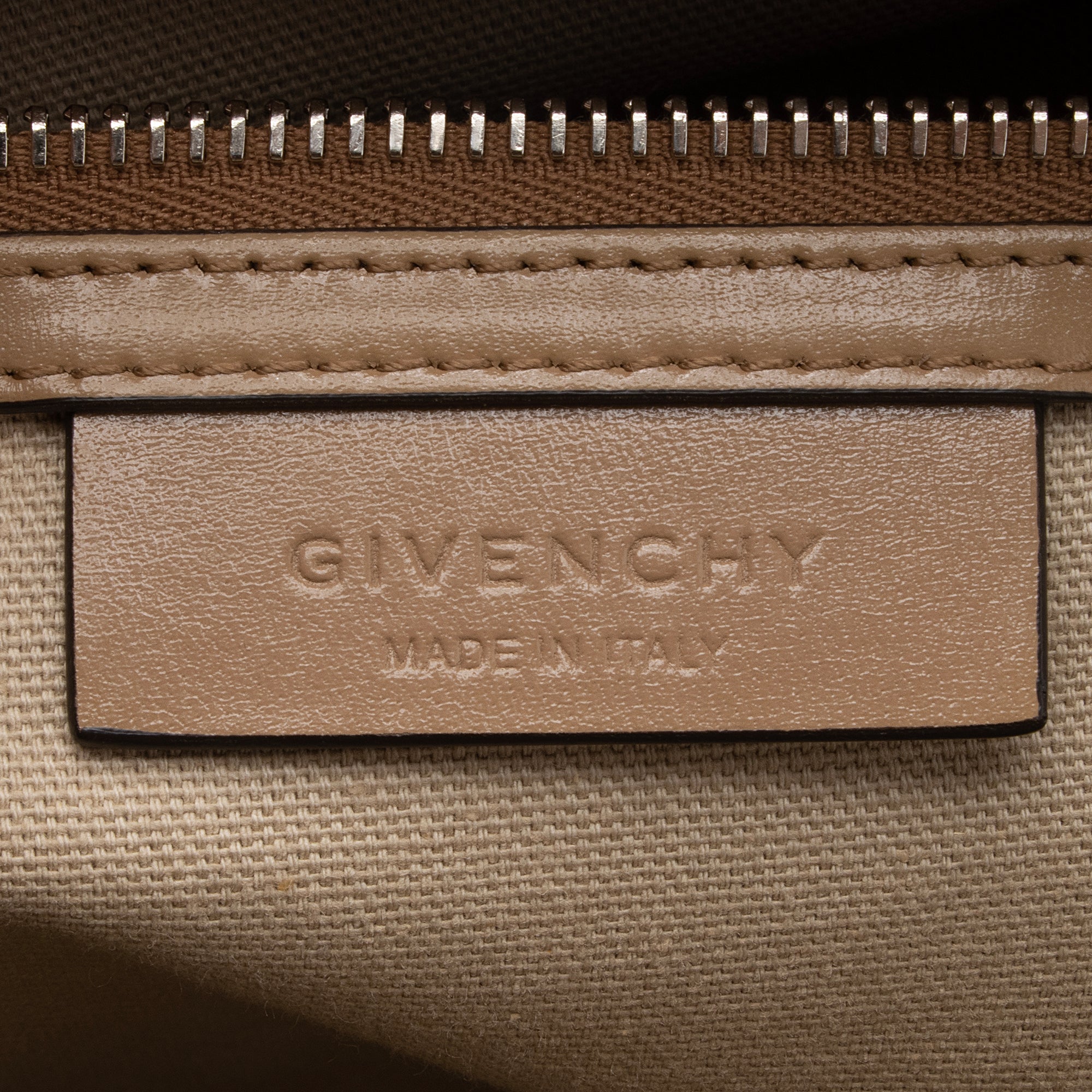 Givenchy Smooth Calfskin Antigona Medium Satchel (SHF-23771)