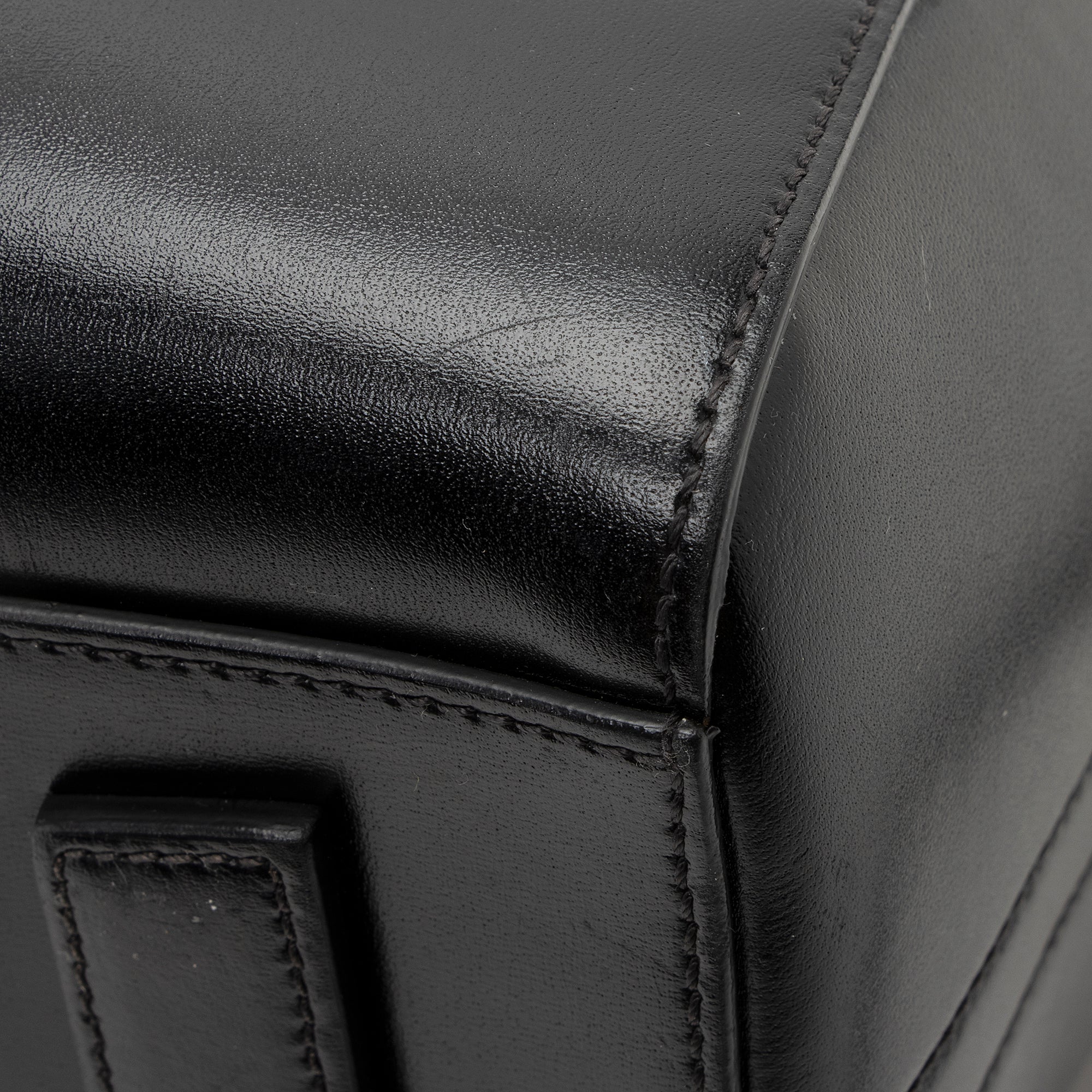 Givenchy Smooth Calfskin Antigona Small Satchel (SHF-22163)
