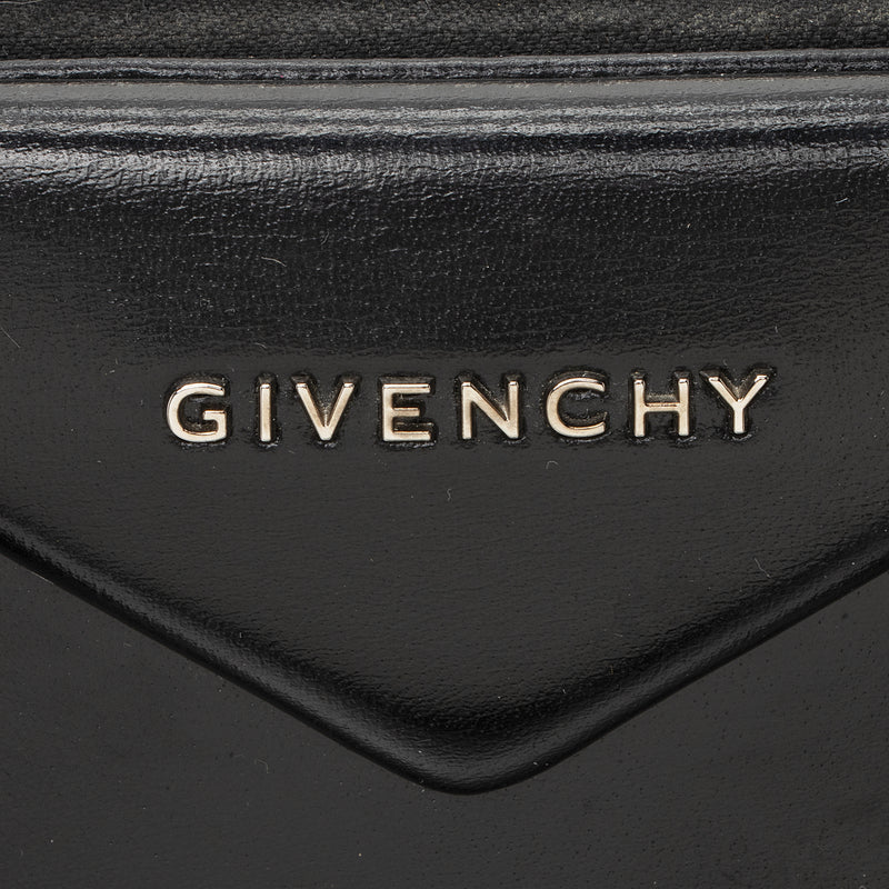 Givenchy Smooth Calfskin Antigona Small Satchel (SHF-22163)