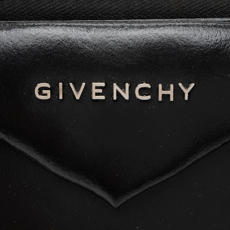 Givenchy Smooth Calfskin Antigona Small Satchel (SHF-23204)