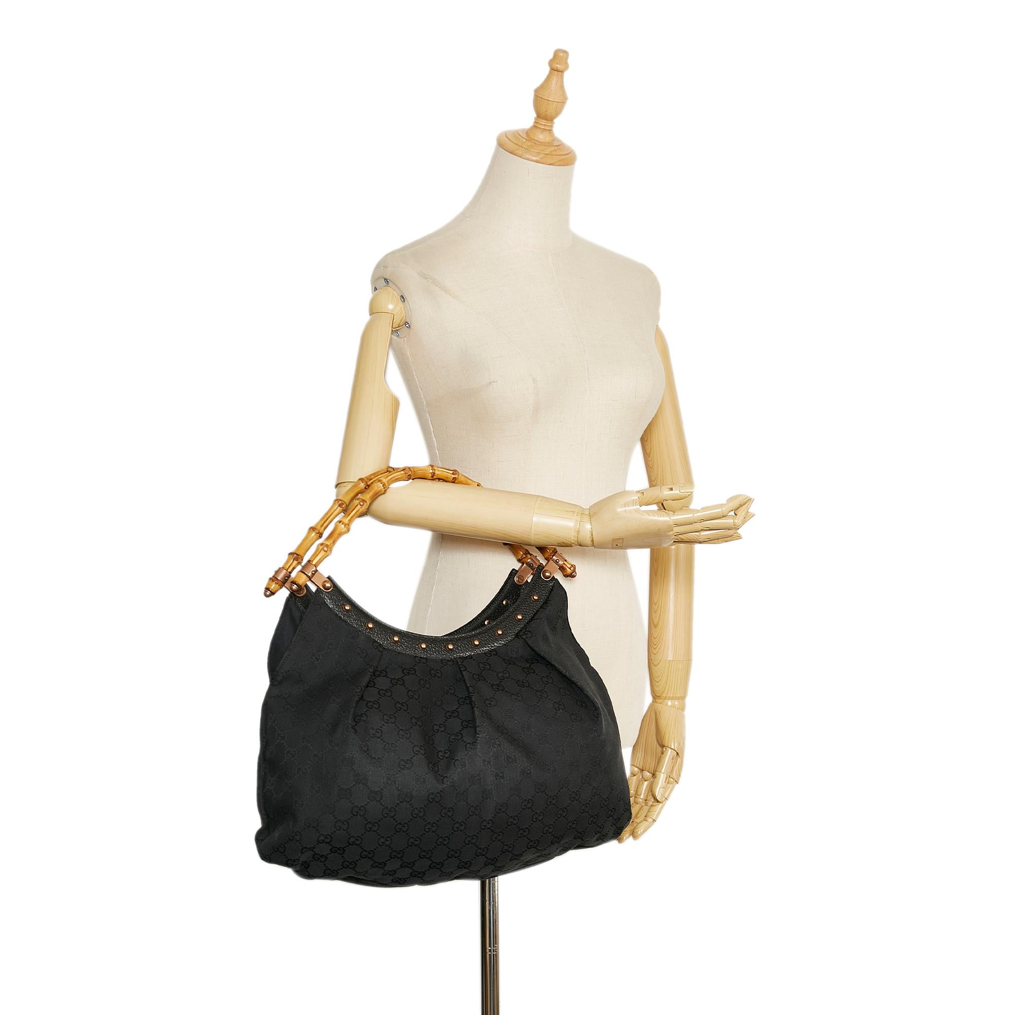 Gucci Bamboo GG Canvas Hobo Bag (SHG-yNeroE)