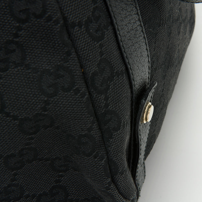 Gucci GG Canvas Abbey Medium Shoulder Bag (SHF-12869)
