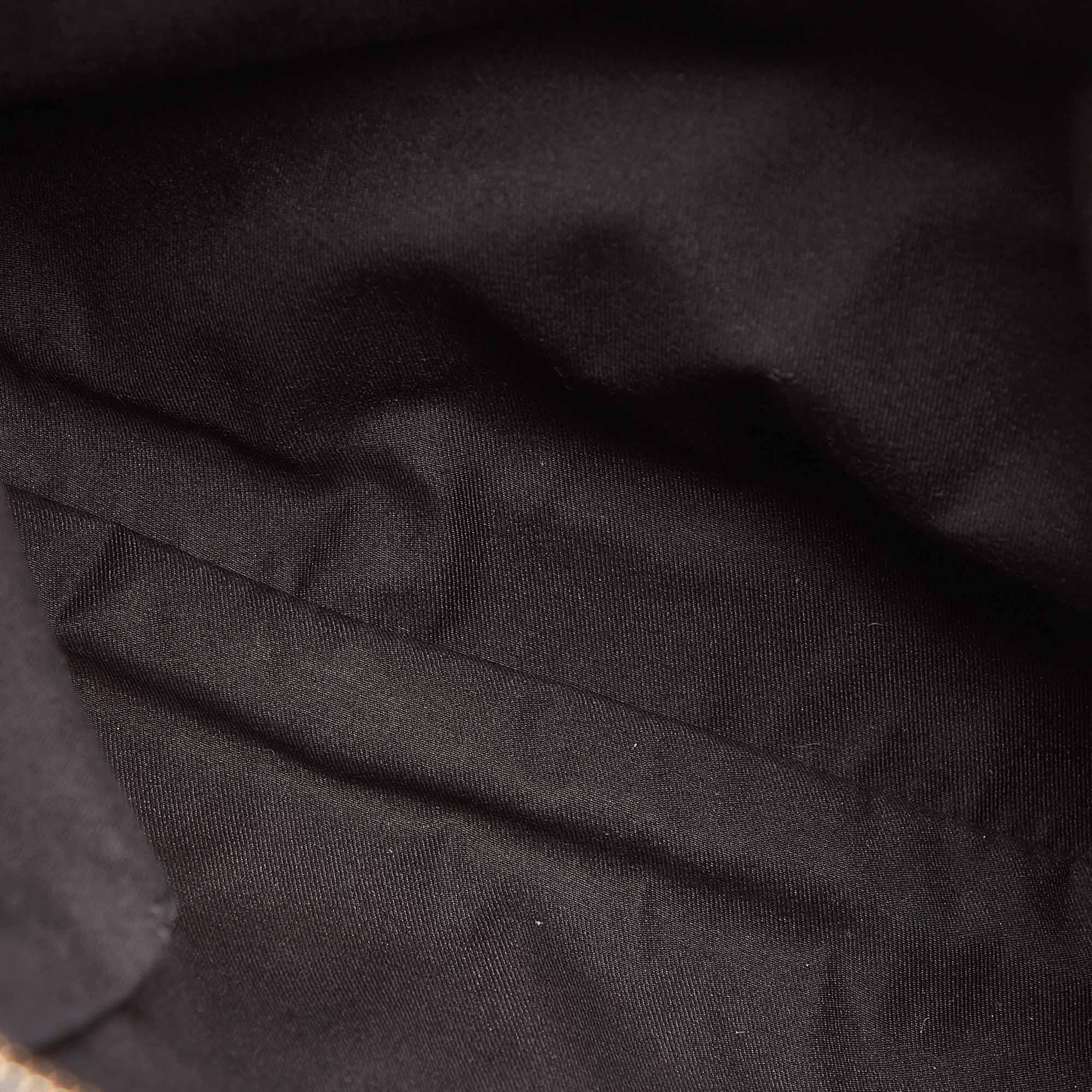 Gucci GG Canvas Abbey Shoulder Bag (SHG-32161)