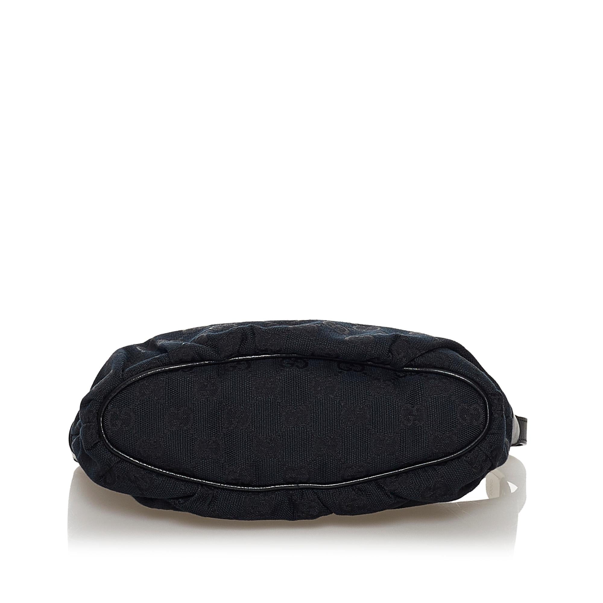 Gucci GG Canvas Baguette (SHG-34704)