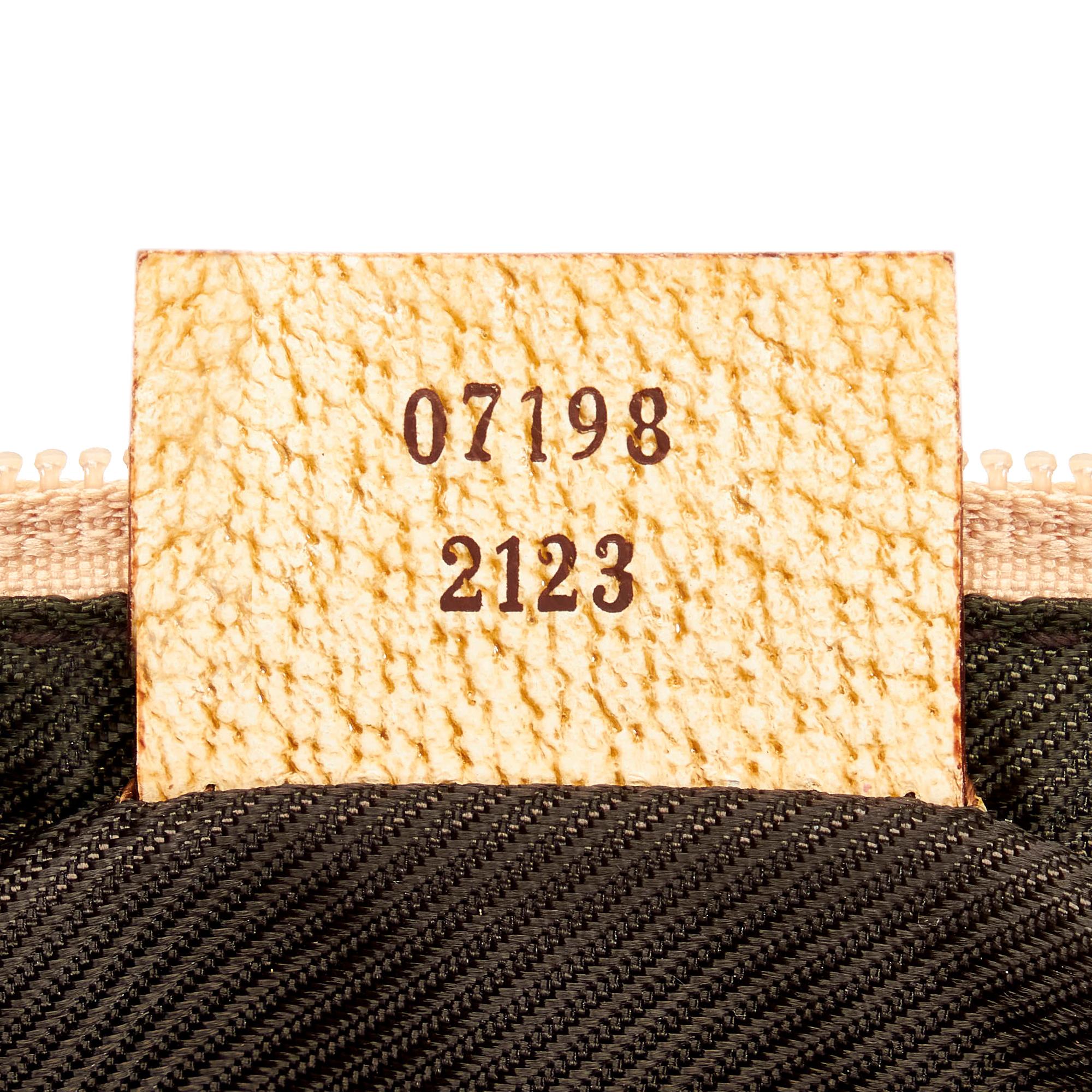 Gucci GG Canvas Boat Baguette (SHG-34659)