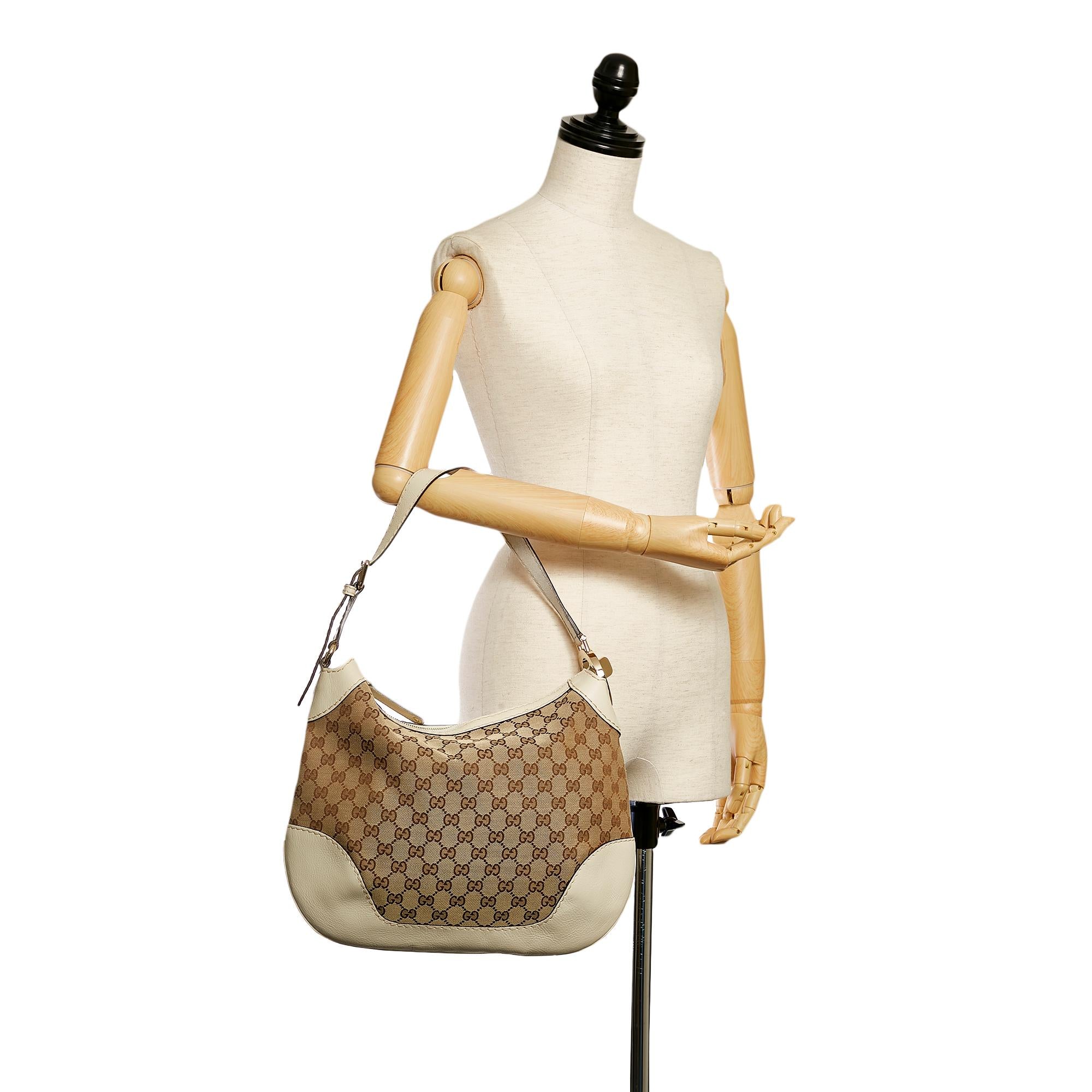 Gucci GG Canvas Charlotte Shoulder Bag (SHG-32682)