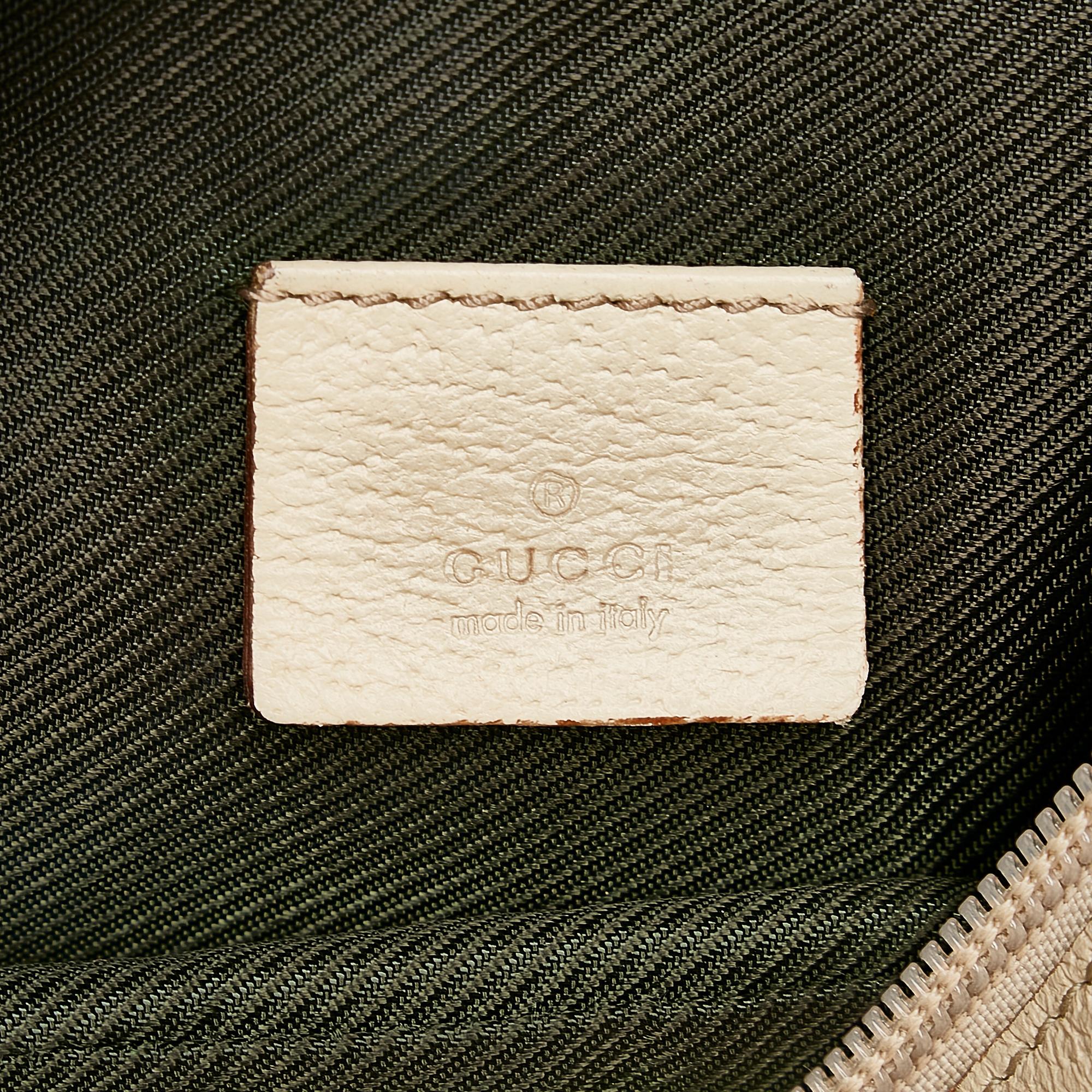 Gucci GG Canvas Cosmetic Pouch (SHG-32649)