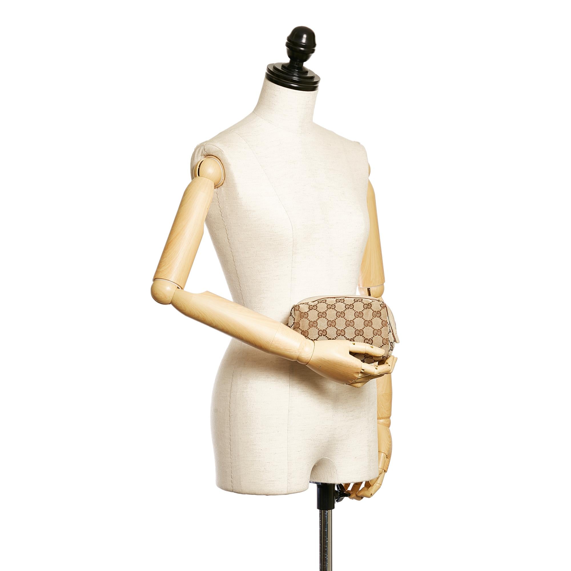 Gucci GG Canvas Cosmetic Pouch (SHG-32649)