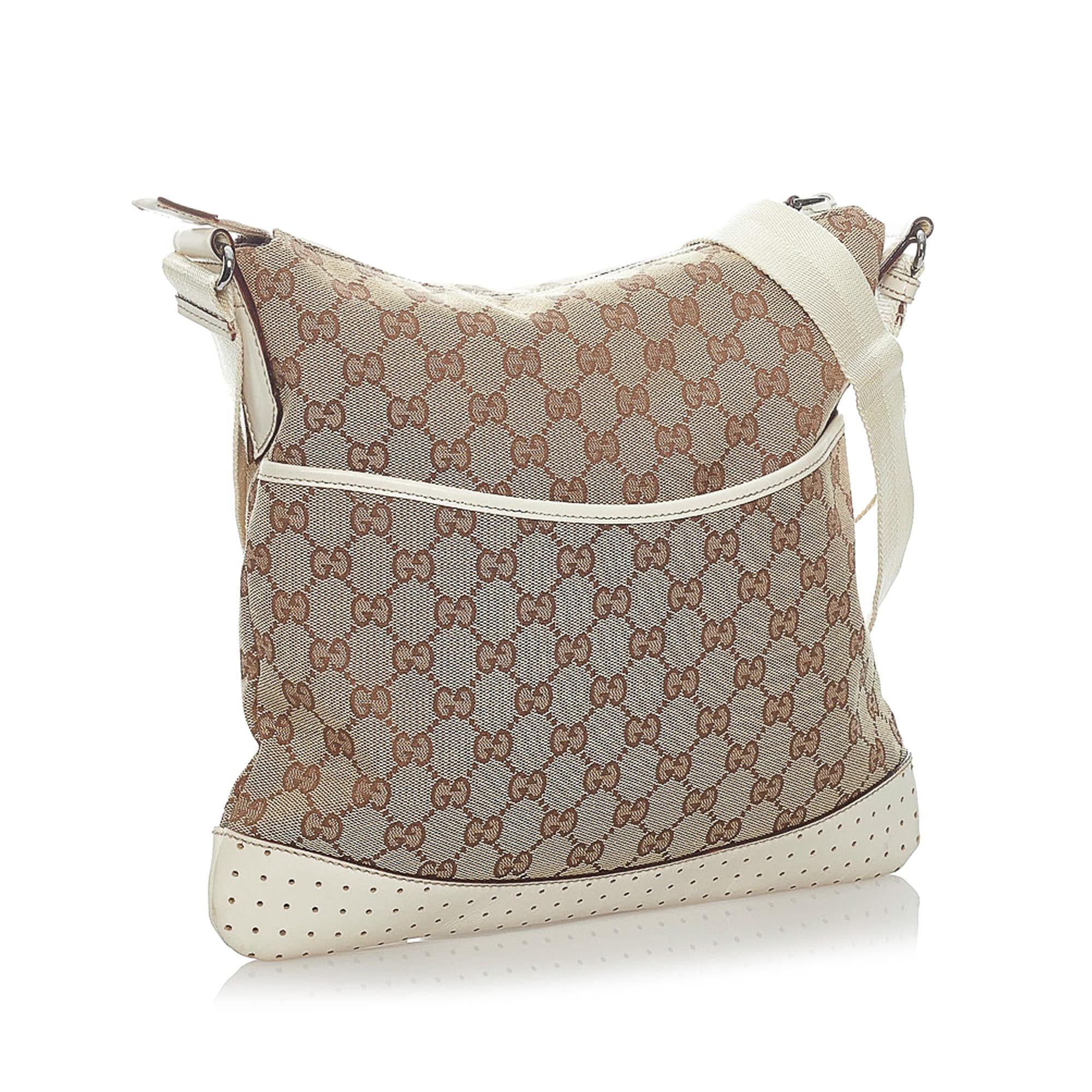 Gucci GG Canvas Crossbody Bag (SHG-32226)