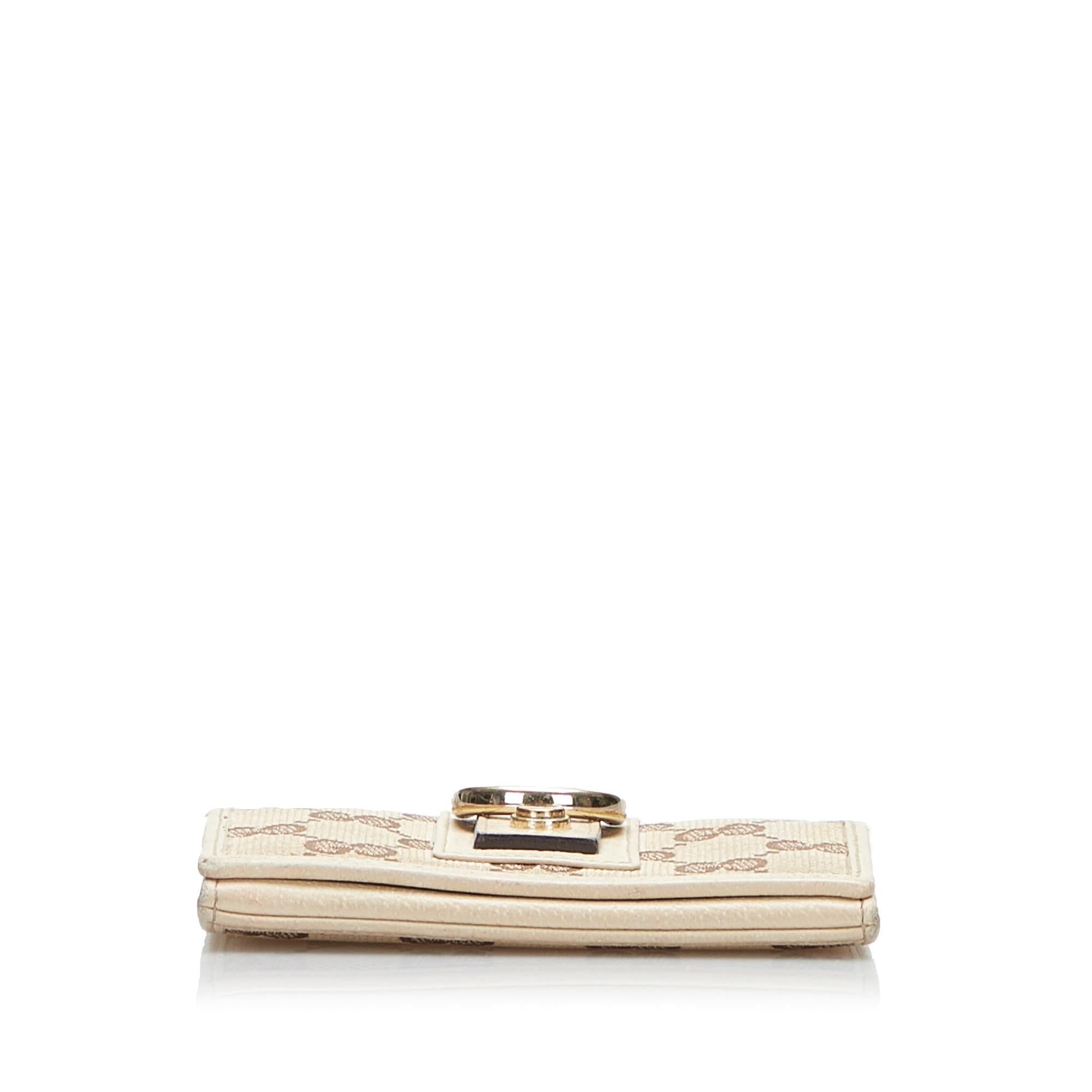 Gucci GG Canvas D-Ring Card Holder (SHG-b43eqy)