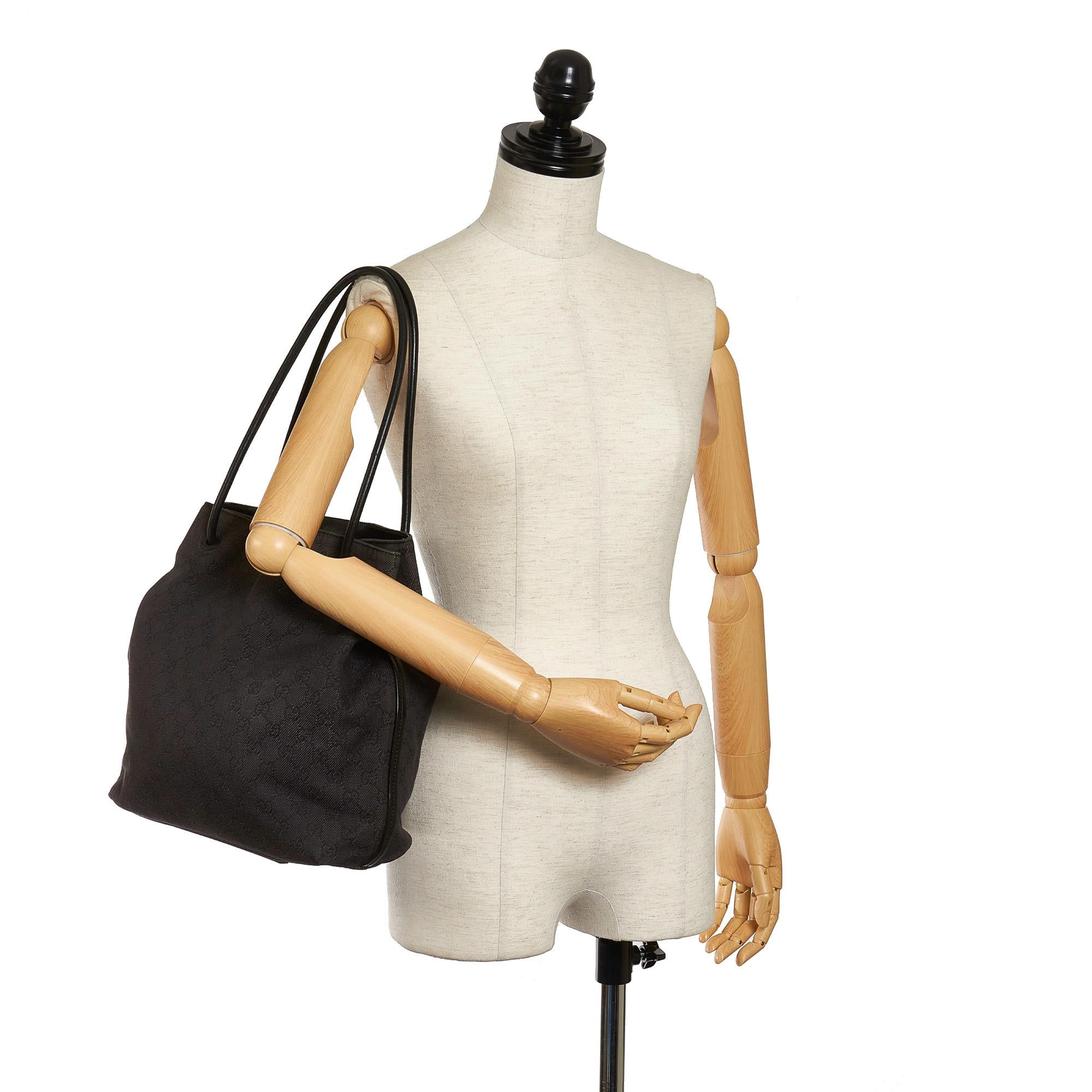 Gucci GG Canvas Gifford Tote Bag (SHG-32703)