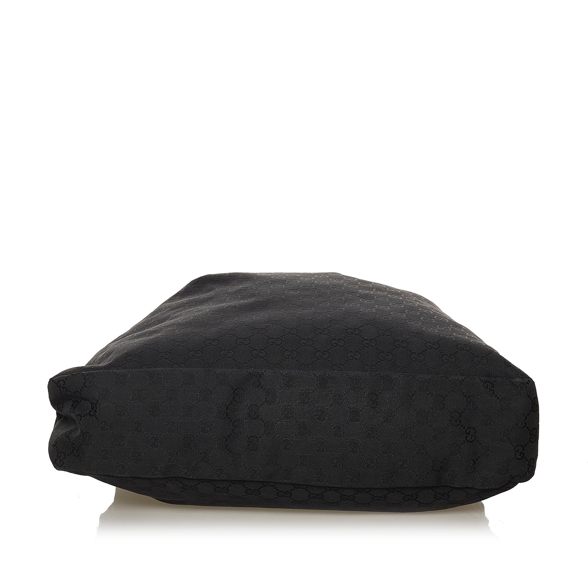 Gucci GG Canvas Hobo Bag (SHG-29173)