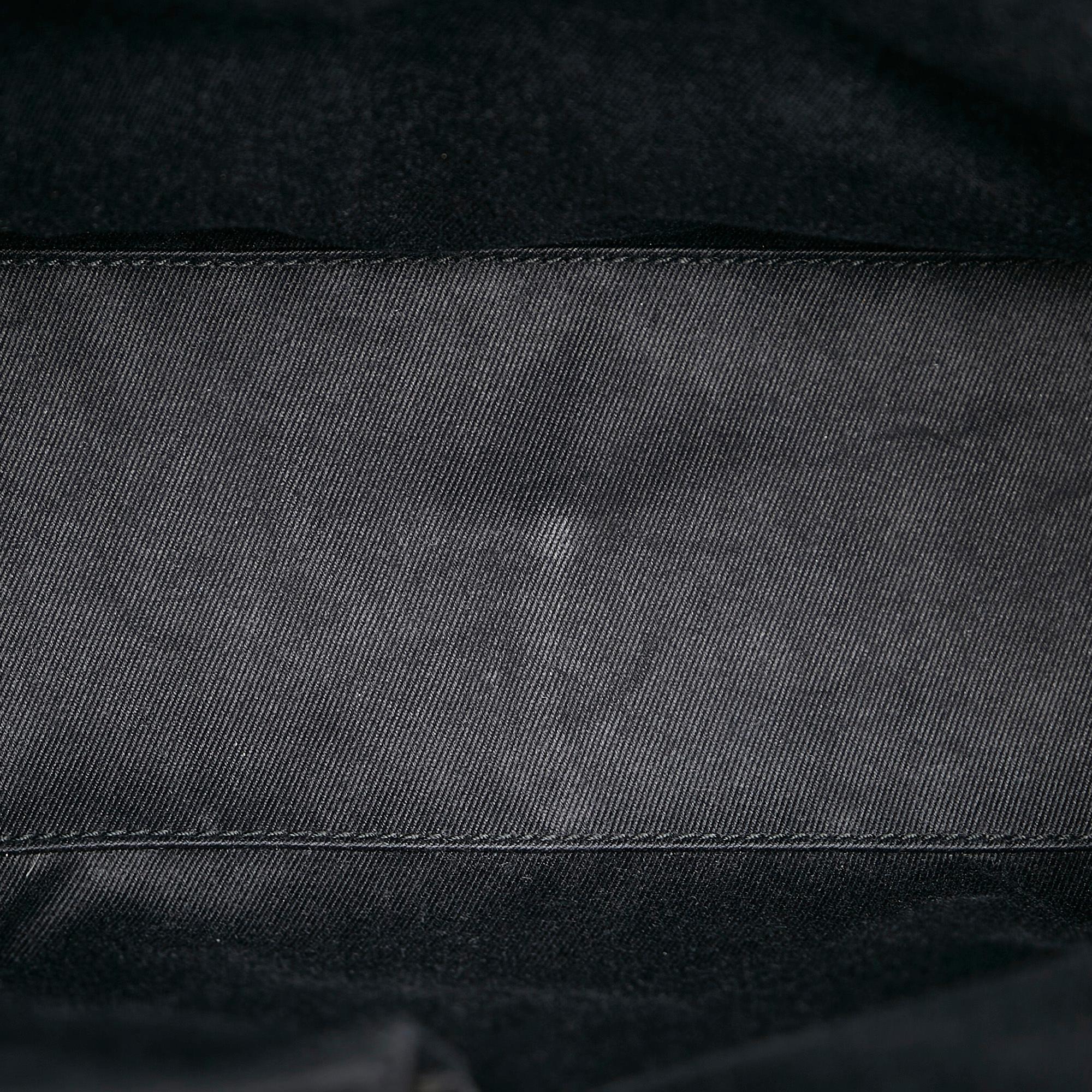 Gucci GG Canvas Nailhead Handbag (SHG-23804)