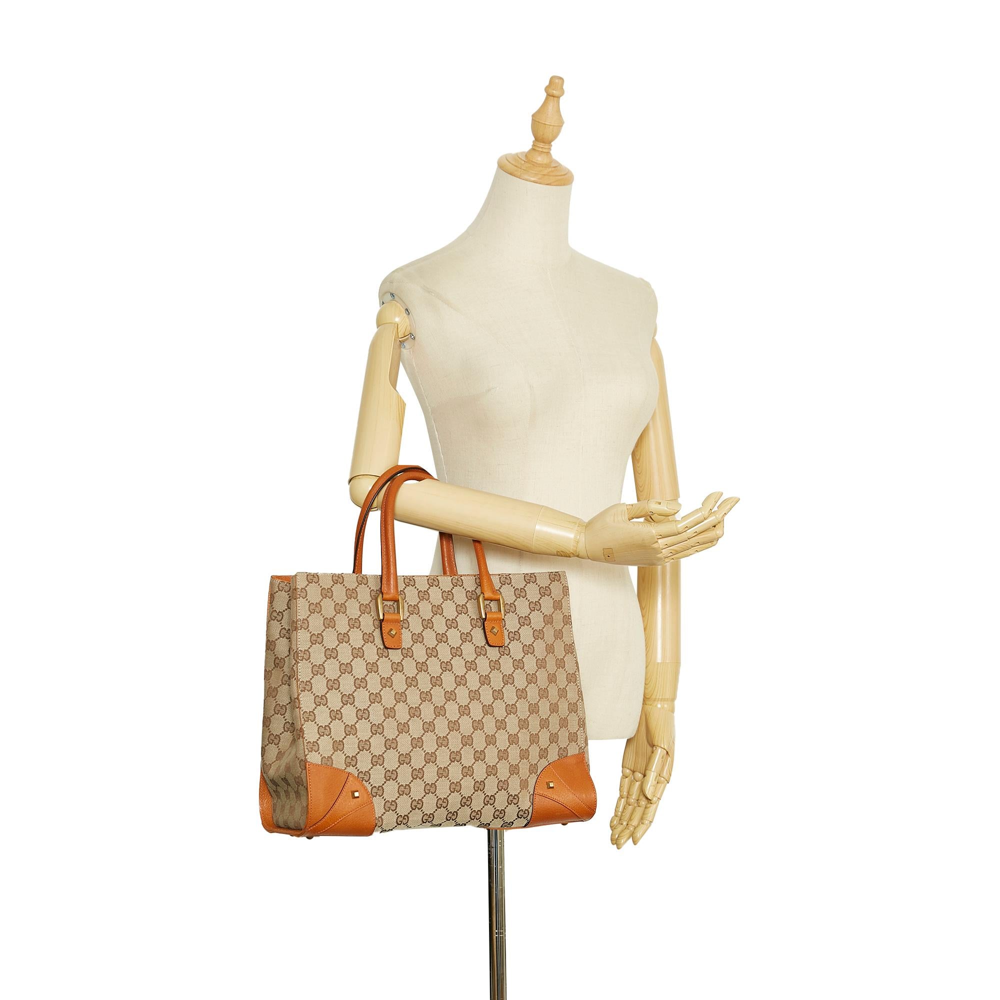 Gucci GG Canvas Nailhead Tote (SHG-37933)