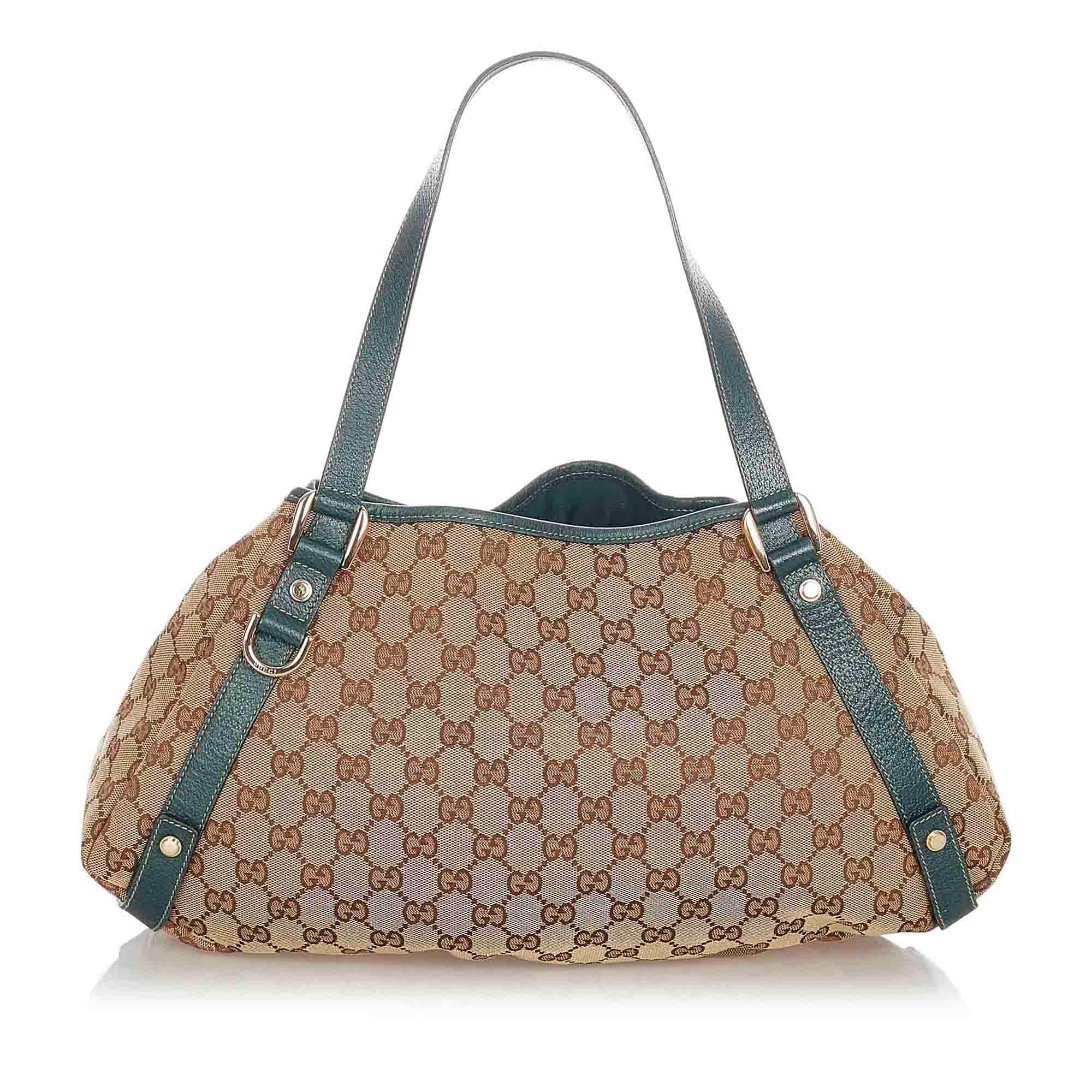 Gucci GG Canvas Pelham Shoulder Bag (SHG-22642)