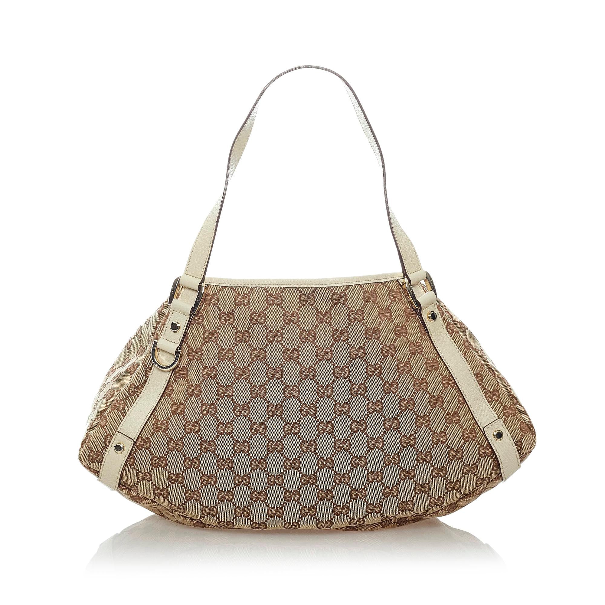 Gucci GG Canvas Pelham Shoulder Bag (SHG-34748)
