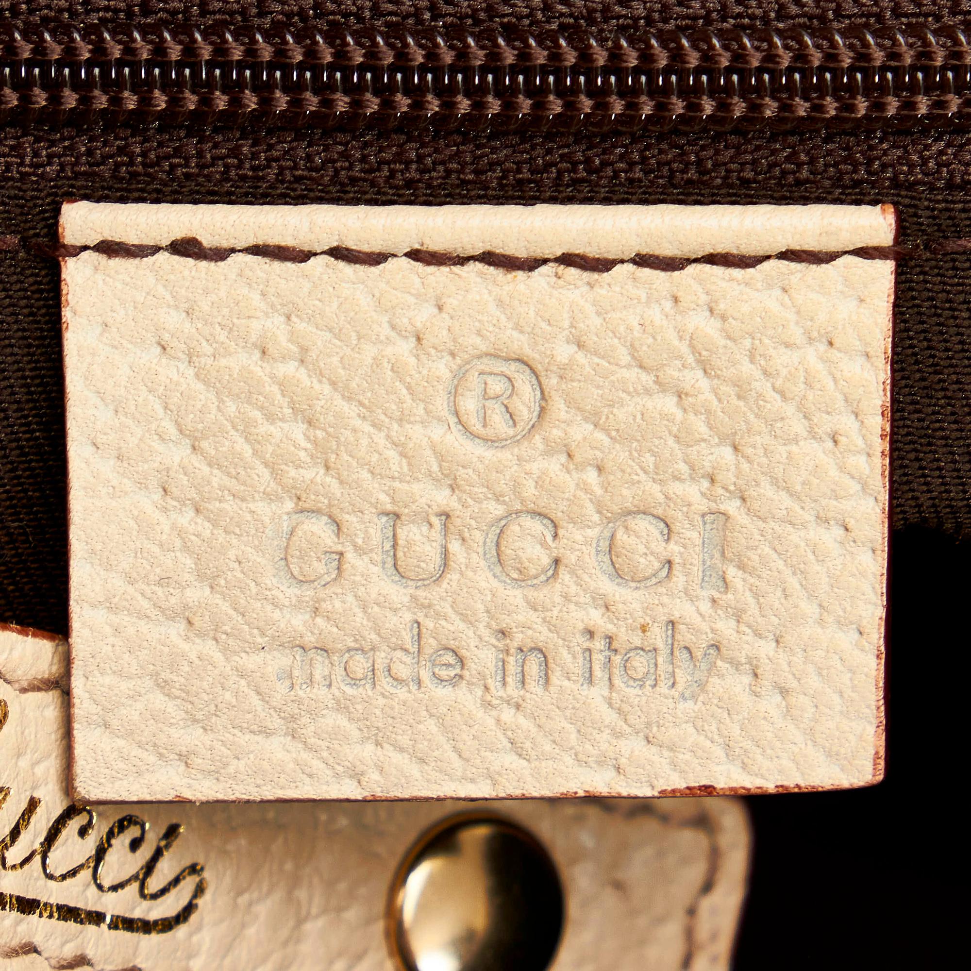 Gucci GG Canvas Pelham Shoulder Bag (SHG-34748)